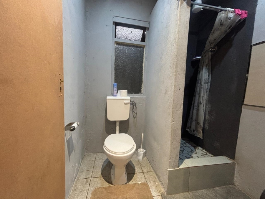 7 Bedroom Property for Sale in Beverly Park Western Cape
